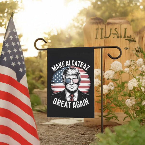 Trump Make Alcatraz Great Again Flag